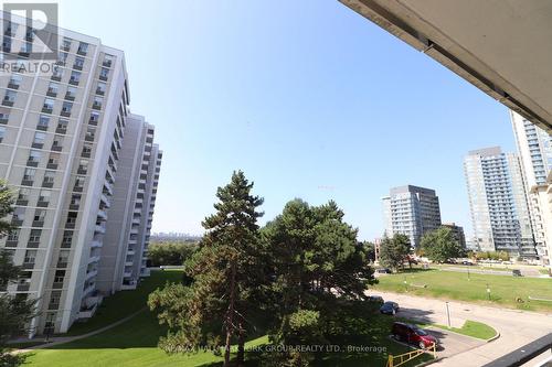 406 - 20 Forest Manor Road, Toronto, ON - Outdoor With Facade