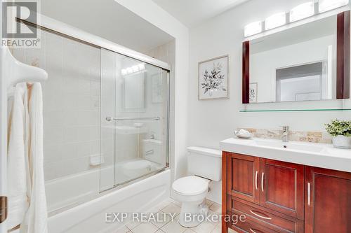 3466 Angel Pass Drive, Mississauga, ON - Indoor Photo Showing Bathroom