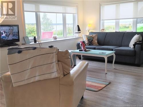 2 De La Mer Boulevard, Cocagne, NB - Indoor Photo Showing Living Room