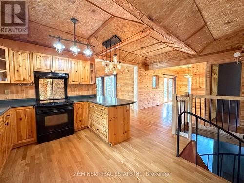 117 Charland Road S, Timmins, ON - Indoor Photo Showing Kitchen