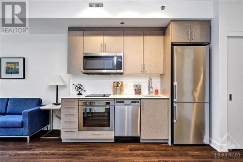 150 Rossignol Drive Unit#426, Ottawa, ON - Indoor Photo Showing Kitchen