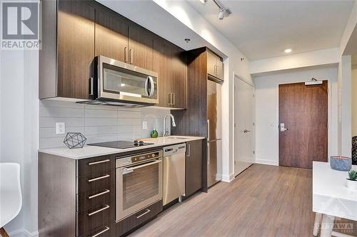 150 Rossignol Drive Unit#424, Ottawa, ON - Indoor Photo Showing Kitchen