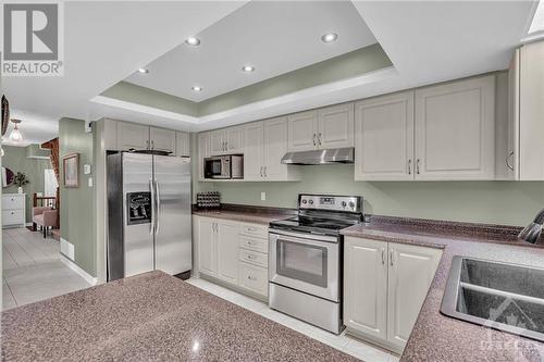 73 Winnegreen Court, Ottawa, ON - Indoor Photo Showing Kitchen