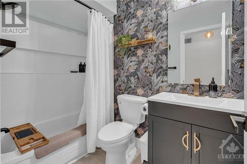 73 Winnegreen Court, Ottawa, ON - Indoor Photo Showing Bathroom