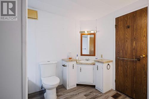 282329 Concession Rd 4 5 Road, East Luther Grand Valley, ON - Indoor Photo Showing Bathroom