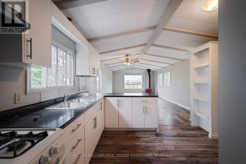 282329 Concession Rd 4 5 Road, East Luther Grand Valley, ON - Indoor Photo Showing Kitchen With Double Sink