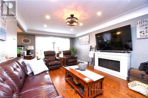 3 Pleasant Avenue, Hamilton, ON - Indoor Photo Showing Living Room With Fireplace