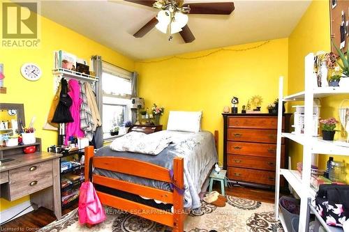 3 Pleasant Avenue, Hamilton, ON - Indoor Photo Showing Bedroom