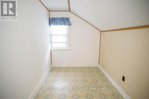 327 Erie Avenue, Brantford, ON - Indoor Photo Showing Other Room