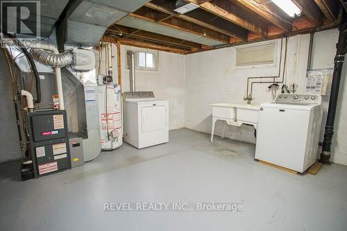 327 Erie Avenue, Brantford, ON - Indoor Photo Showing Laundry Room