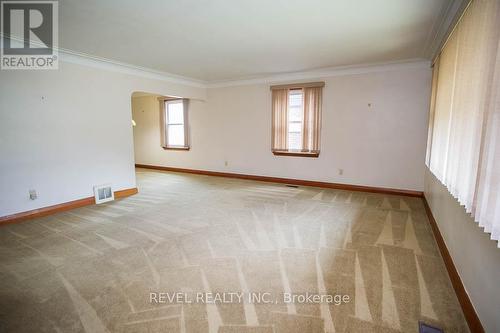 327 Erie Avenue, Brantford, ON - Indoor Photo Showing Other Room