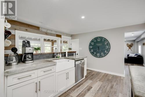 1258 Dwight Beach Road, Lake Of Bays, ON - Indoor Photo Showing Kitchen