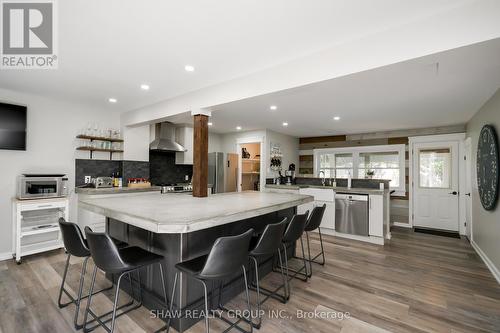 1258 Dwight Beach Road, Lake Of Bays, ON - Indoor Photo Showing Other Room