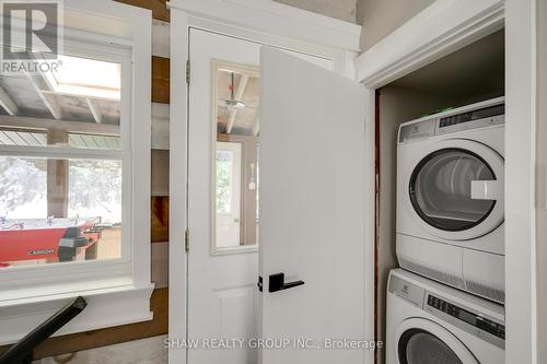 1258 Dwight Beach Road, Lake Of Bays, ON - Indoor Photo Showing Laundry Room