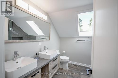 1258 Dwight Beach Road, Lake Of Bays, ON - Indoor Photo Showing Bathroom