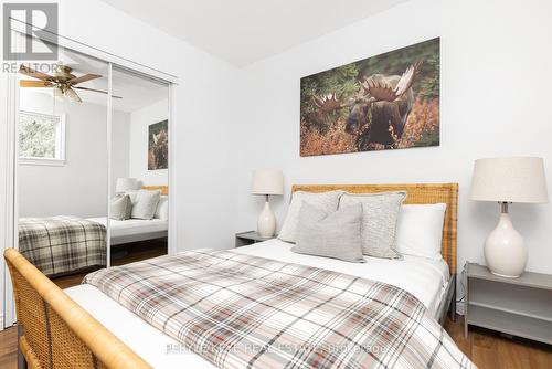 760 Riverlea Road, Huntsville, ON - Indoor Photo Showing Bedroom