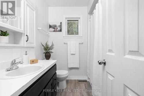 760 Riverlea Road, Huntsville, ON - Indoor Photo Showing Bathroom