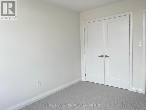 4 Cherry Blossom Heights, Hamilton, ON - Indoor Photo Showing Other Room