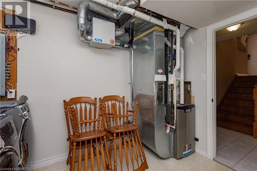 116 Mclean Road, North Bay, ON - Indoor Photo Showing Laundry Room