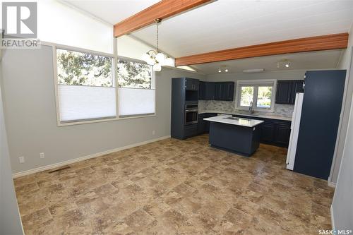 202 6Th Avenue E, Nipawin, SK - Indoor Photo Showing Kitchen