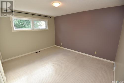 202 6Th Avenue E, Nipawin, SK - Indoor Photo Showing Other Room