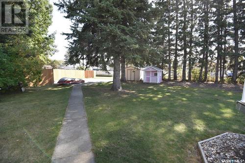 202 6Th Avenue E, Nipawin, SK - Outdoor