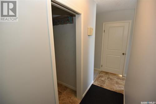 202 6Th Avenue E, Nipawin, SK - Indoor Photo Showing Other Room