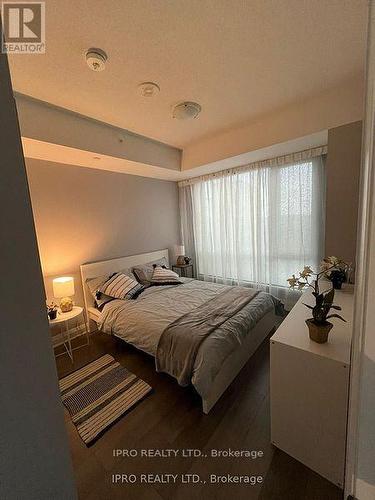 516 - 3220 Sheppard Avenue E, Toronto, ON - Indoor Photo Showing Bedroom