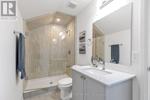 28 Klein Way, Whitby, ON - Indoor Photo Showing Bathroom