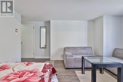 280 - 23 Observatory Lane, Richmond Hill, ON - Indoor Photo Showing Bedroom