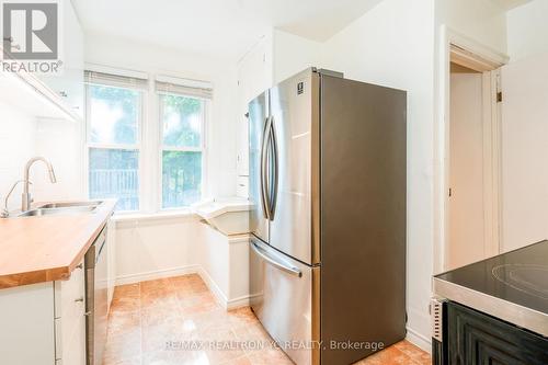 34 Penetang Street, Barrie, ON - Indoor Photo Showing Kitchen With Double Sink