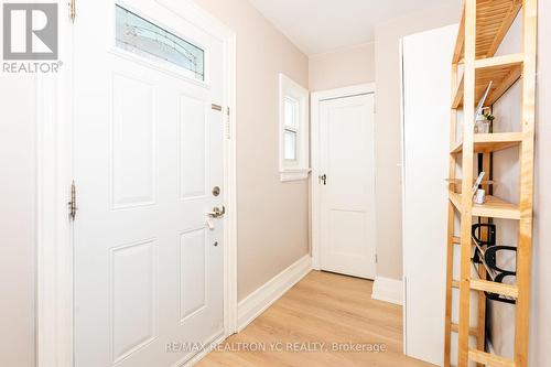 34 Penetang Street, Barrie, ON - Indoor Photo Showing Other Room