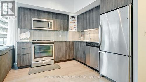 502 - 20 Shorebreeze Drive, Toronto, ON - Indoor Photo Showing Kitchen