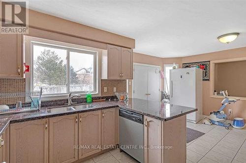 21 Sprucelands Avenue, Brampton, ON - Indoor Photo Showing Kitchen With Double Sink