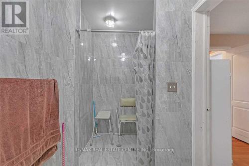 21 Sprucelands Avenue, Brampton, ON - Indoor Photo Showing Bathroom