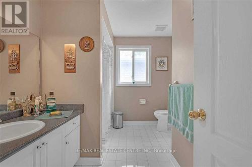 21 Sprucelands Avenue, Brampton, ON - Indoor Photo Showing Bathroom