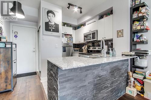 207 - 1359 Rathburn Road E, Mississauga, ON - Indoor Photo Showing Kitchen