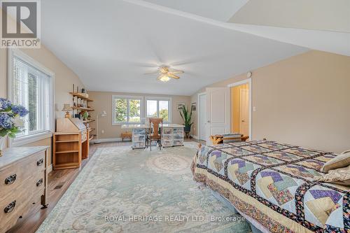 5348 Rice Lake Scenic Drive, Hamilton Township, ON - Indoor Photo Showing Bedroom