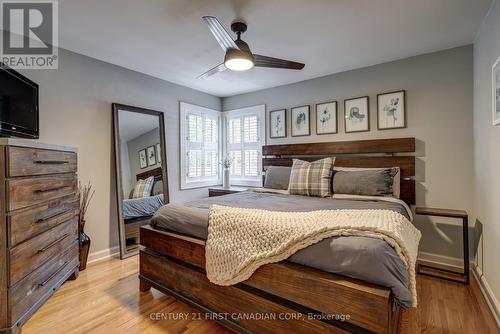 389 Mckeon Avenue, London, ON - Indoor Photo Showing Bedroom