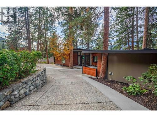 372 Clifton Road N, Kelowna, BC - Outdoor