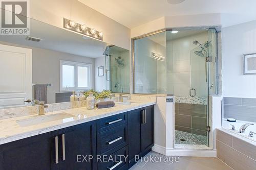 44 Riesling Court, Hamilton, ON - Indoor Photo Showing Bathroom