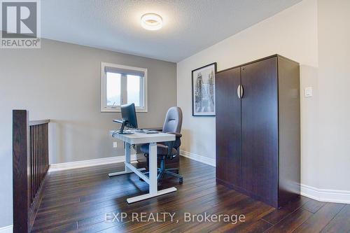 44 Riesling Court, Hamilton, ON - Indoor Photo Showing Office