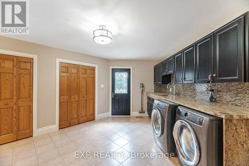 15 Turtle Lake Drive, Halton Hills, ON - Indoor Photo Showing Laundry Room