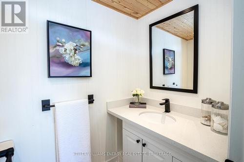 191 County Rd 20 Road, Prince Edward County (Hillier), ON - Indoor Photo Showing Bathroom