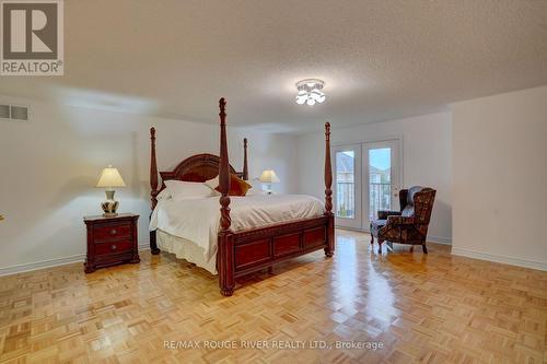 13 Pathlink Gate, Brampton, ON - Indoor Photo Showing Bedroom