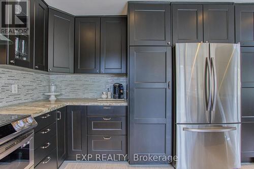 40 Lido Drive, Hamilton, ON - Indoor Photo Showing Kitchen