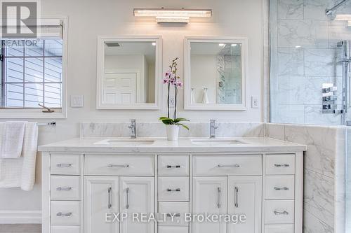 40 Lido Drive, Hamilton, ON - Indoor Photo Showing Bathroom