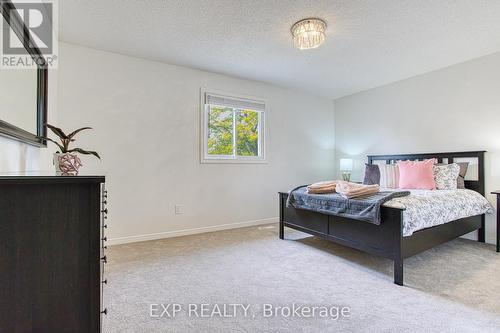 40 Lido Drive, Hamilton, ON - Indoor Photo Showing Bedroom