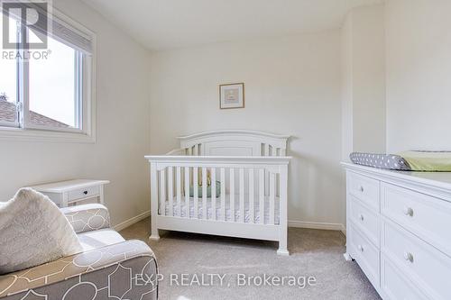 40 Lido Drive, Hamilton, ON - Indoor Photo Showing Bedroom