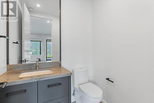 80 Kestrel Place Unit# 5, Vernon, BC - Indoor Photo Showing Bathroom